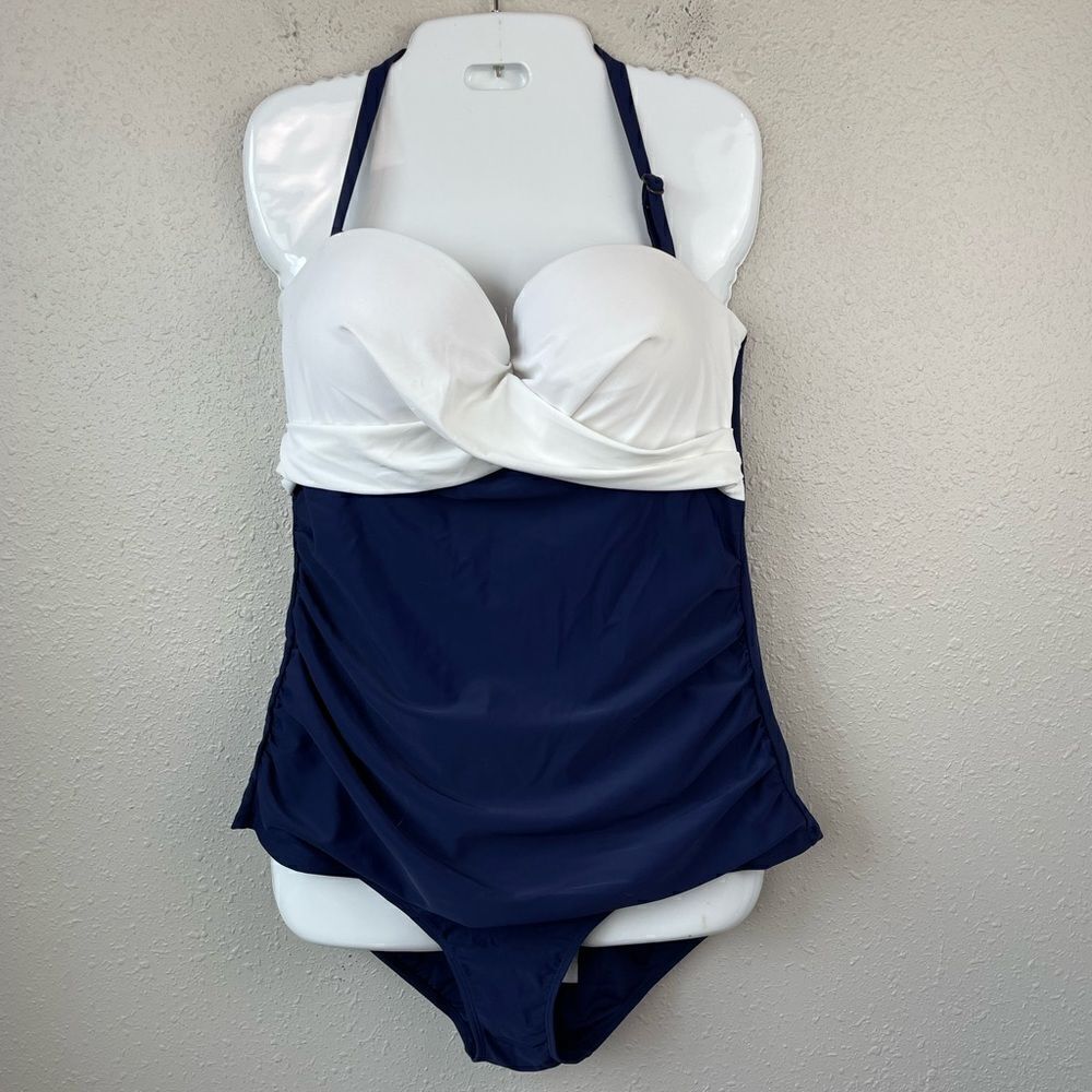 NWT Island Escape One Piece Swim Suit Size 14